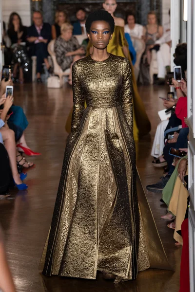 Look 53
